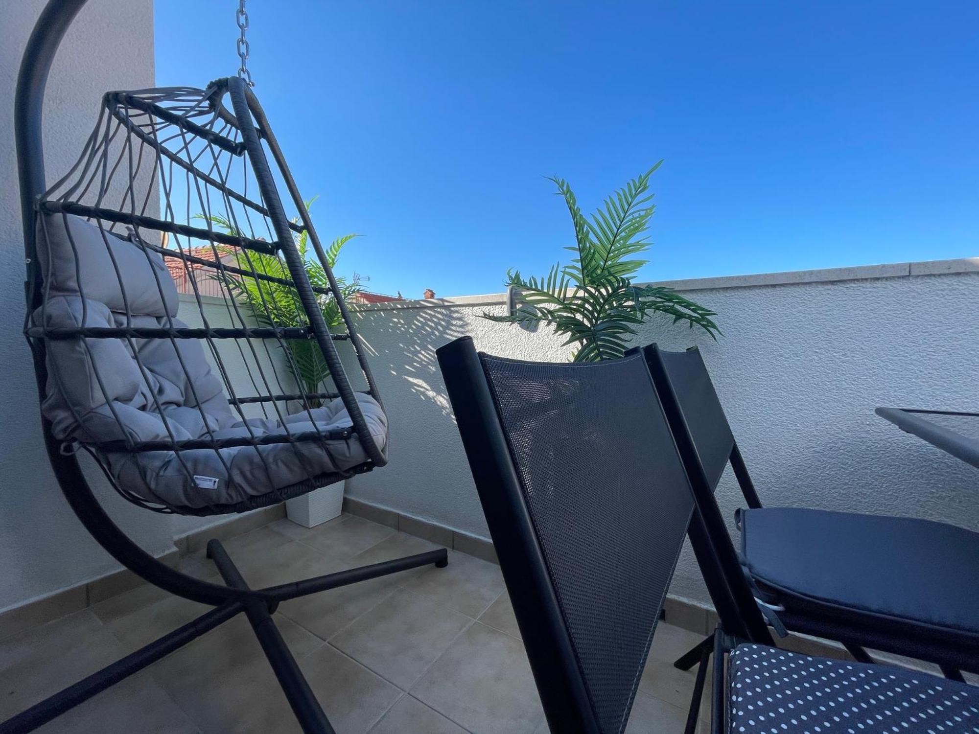Apartment New Chic Supetar Exterior photo